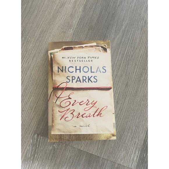 Every Breath by Nicholas Sparks Book - Picture 1 of 2